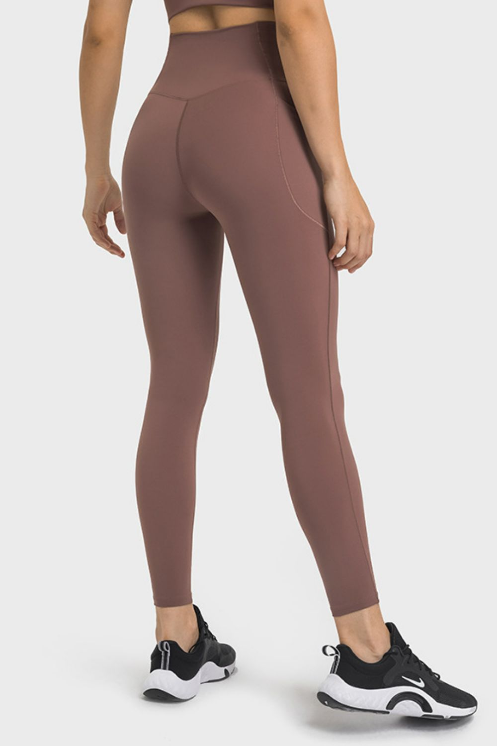 HIGH - WAISTED LEGGINGS WITH POCKETS - Zanneft